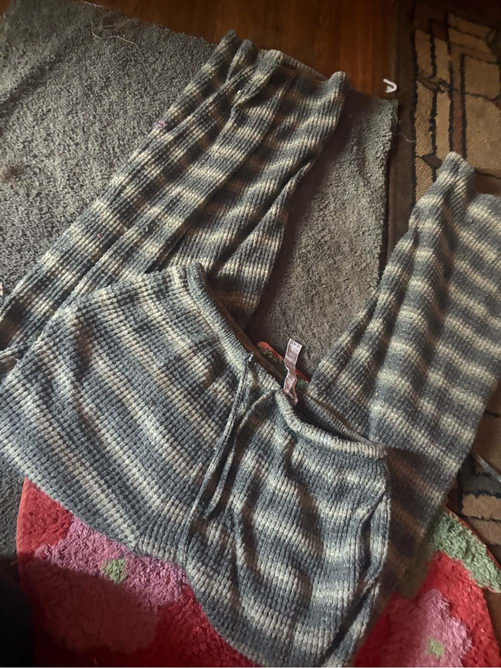 Women’s Wide-Leg Striped Knit Lounge Pants in Gray and Cream